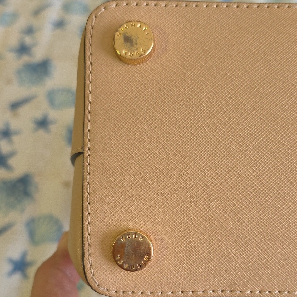 Michael Kors Savannah Large Satchel - Picture 5 of 15